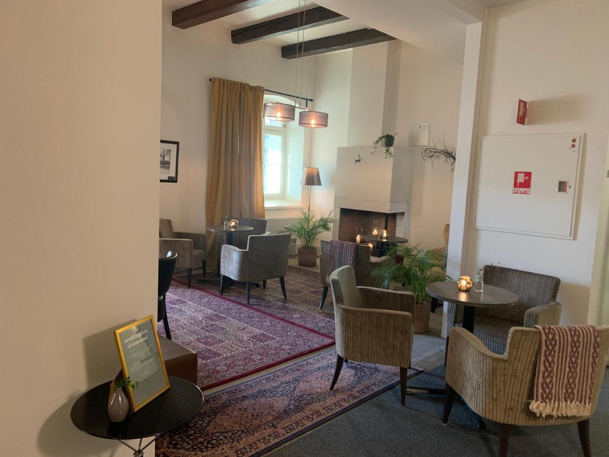 Home Hotel Bilan Карлстад Экстерьер фото